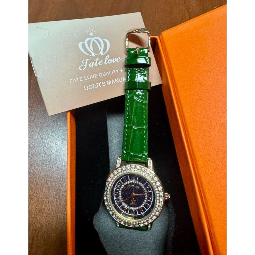 Fate Love Women's Quartz Watch